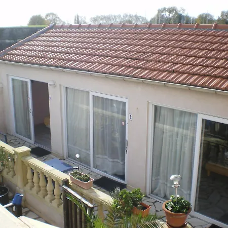 Le Cargo Hotel
